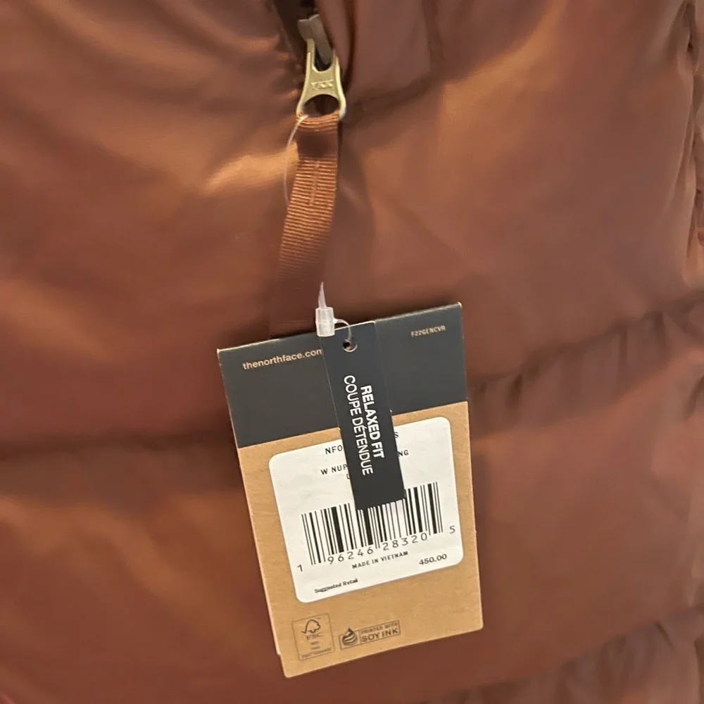 North Face Puffer. Brand New. Never Worn. - Picture 7 of 14